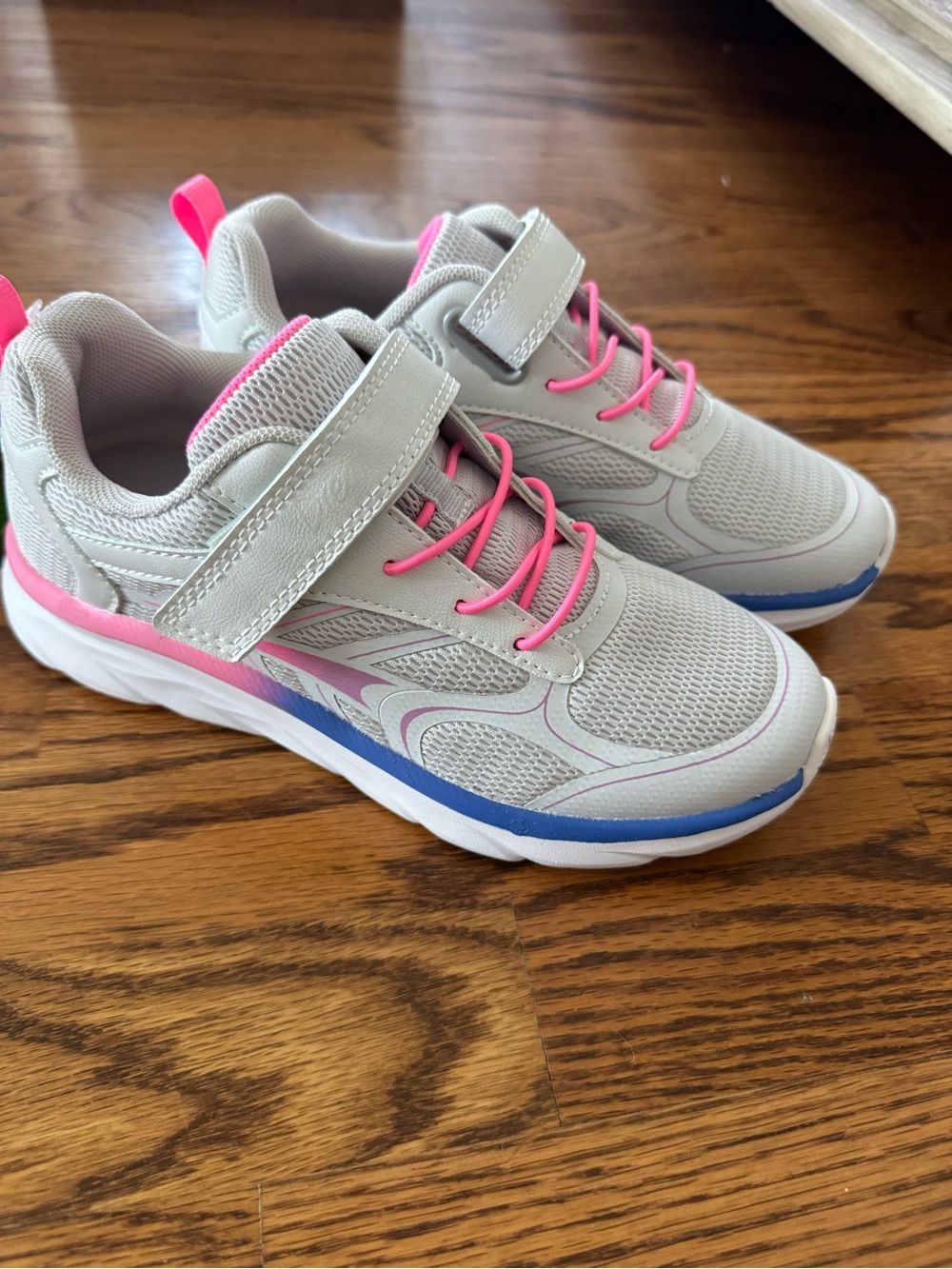 Kids Light Gray Sneakers with Pink Accents and Blue Trim